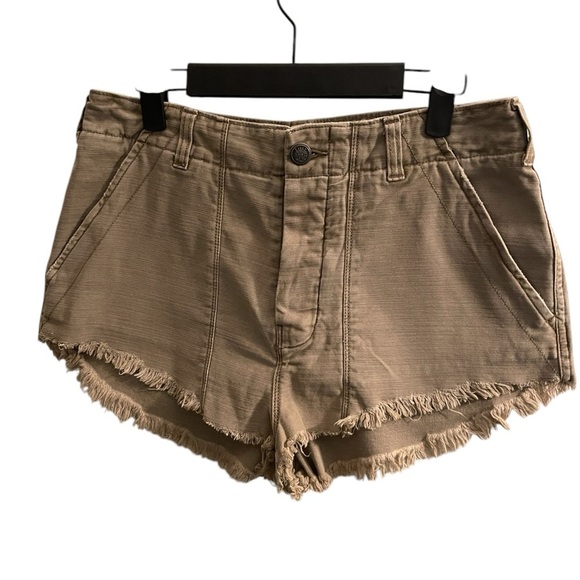 Free People Raw Patched Frayed Cutoff Mini Shorts Beige 100% Cotton Sz 8 - Picture 2 of 9